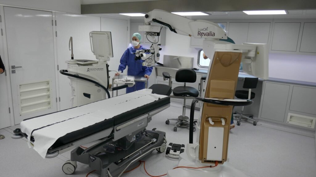 mobile surgery container eow global